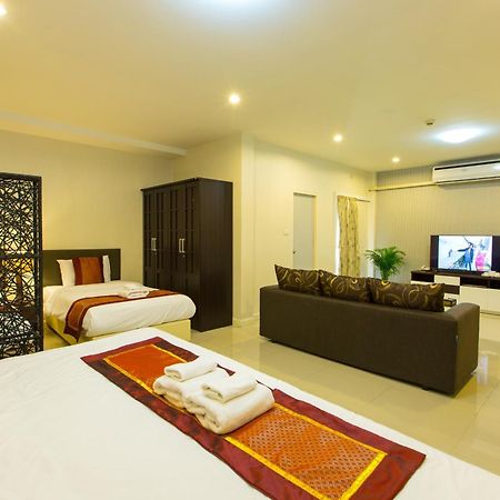 Chiang Mai Waroros Boutique Hotel Exterior photo
