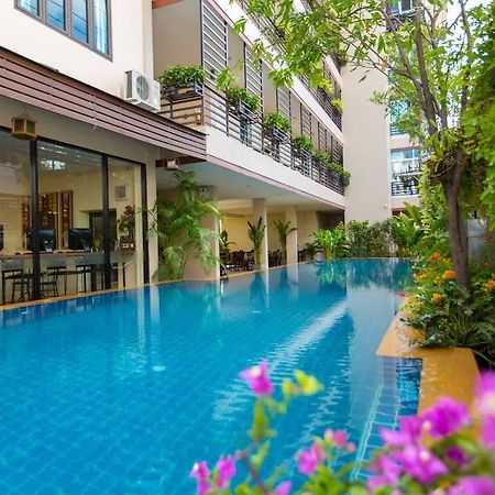 Chiang Mai Waroros Boutique Hotel Exterior photo
