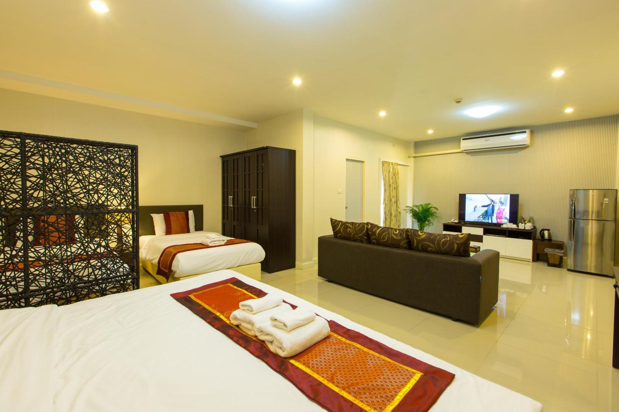 Chiang Mai Waroros Boutique Hotel Exterior photo