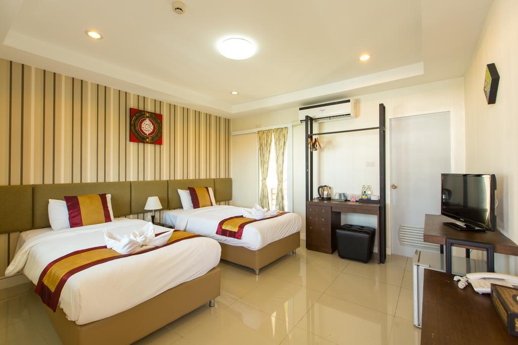 Chiang Mai Waroros Boutique Hotel Exterior photo
