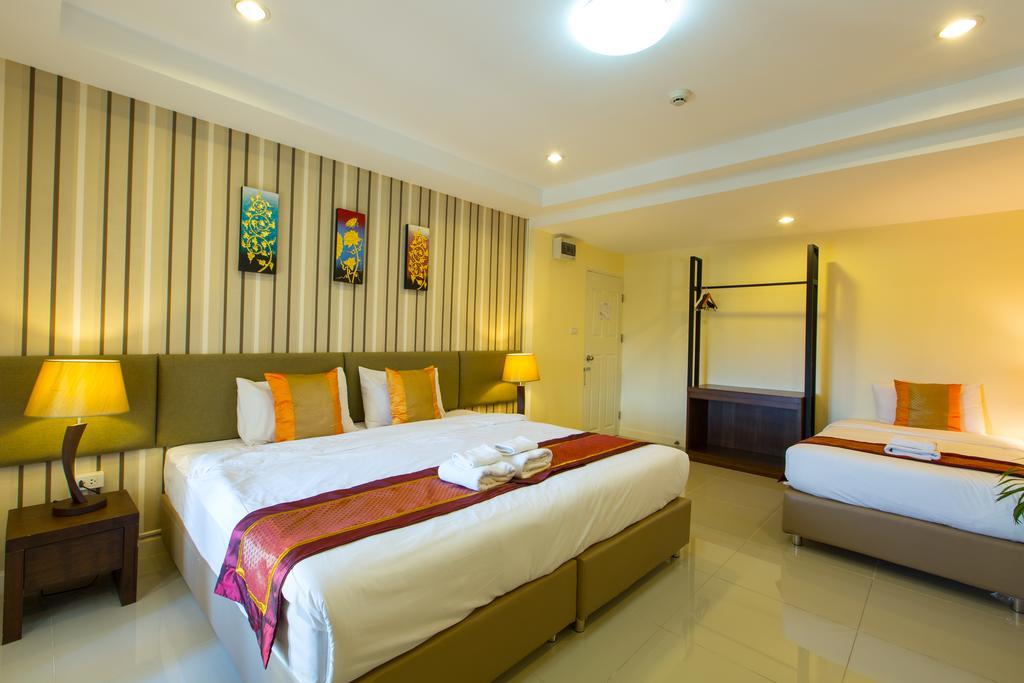 Chiang Mai Waroros Boutique Hotel Exterior photo