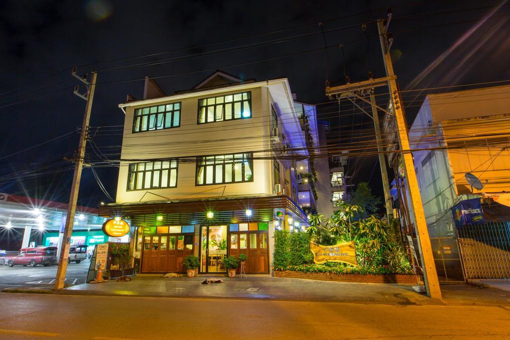 Chiang Mai Waroros Boutique Hotel Exterior photo
