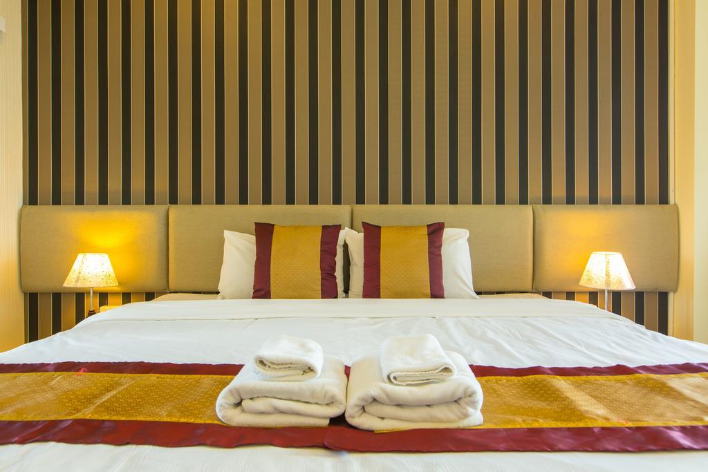 Chiang Mai Waroros Boutique Hotel Exterior photo