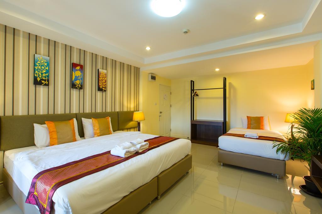 Chiang Mai Waroros Boutique Hotel Exterior photo