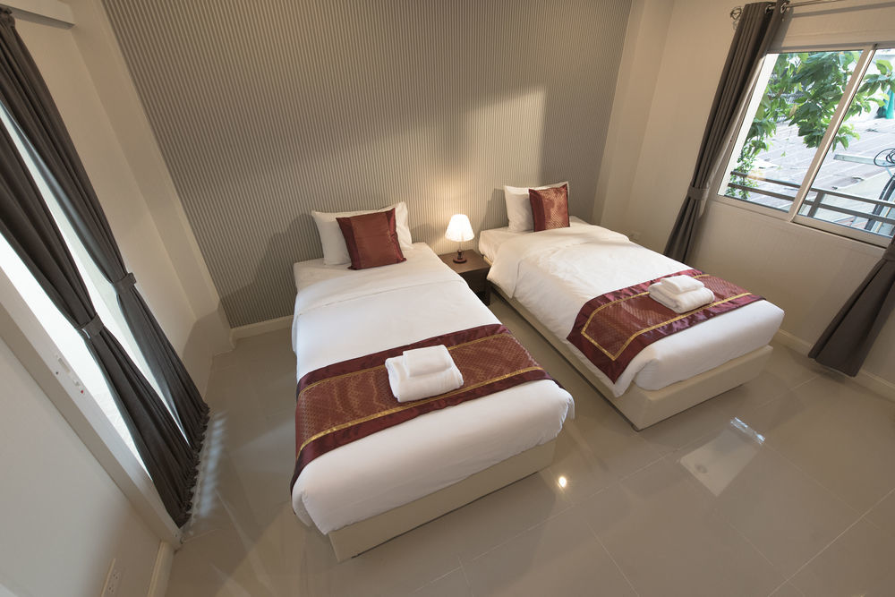 Chiang Mai Waroros Boutique Hotel Exterior photo