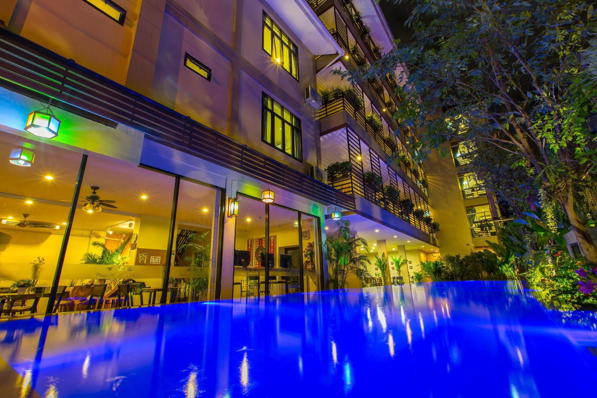 Chiang Mai Waroros Boutique Hotel Exterior photo