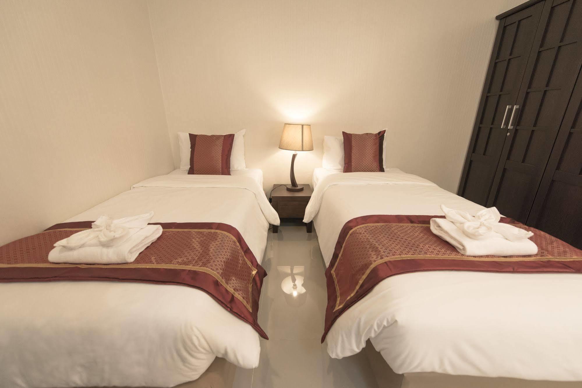 Chiang Mai Waroros Boutique Hotel Exterior photo