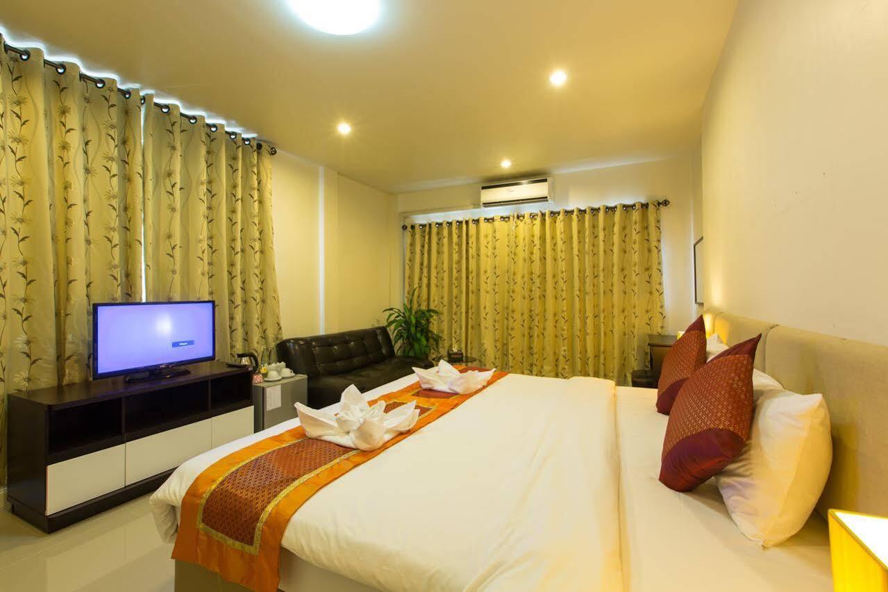 Chiang Mai Waroros Boutique Hotel Exterior photo